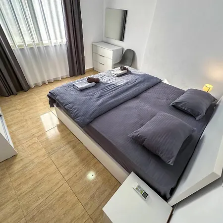 203 Libra Crystal Apartamento